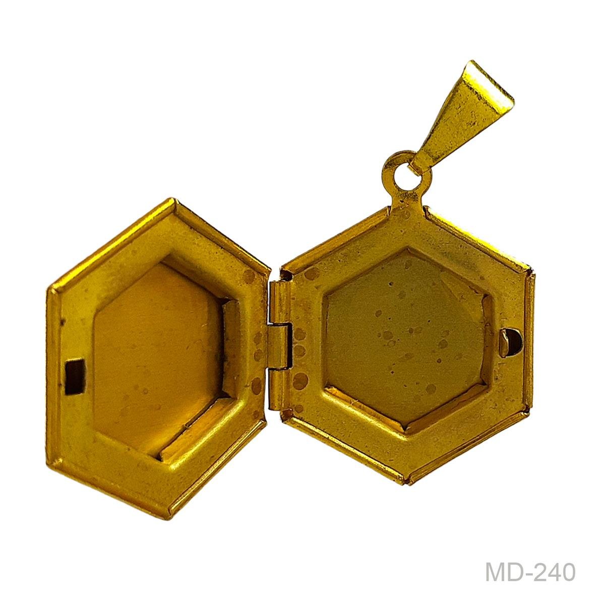 Pingente Relicário em Formato Hexagonal ( Sem banho) 