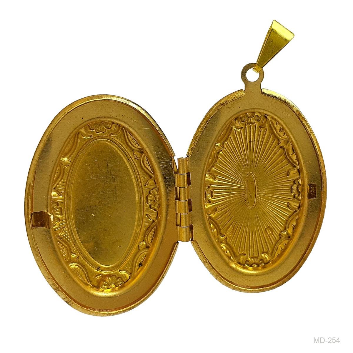 Pingente Relicário Oval Com Detalhe Arabesco (Sem Banho) 